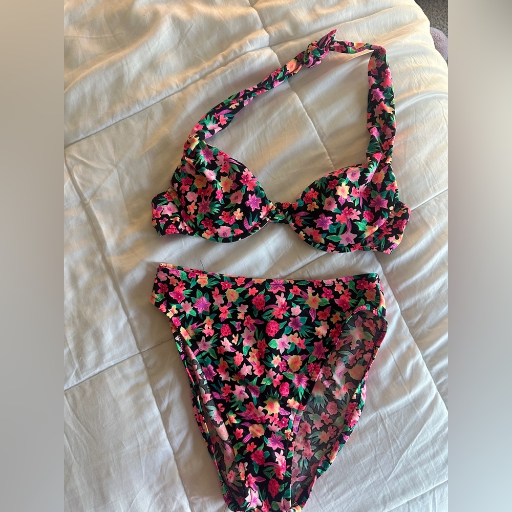 Vintage Victoria’s Secret Colorful Floral Bikini Set